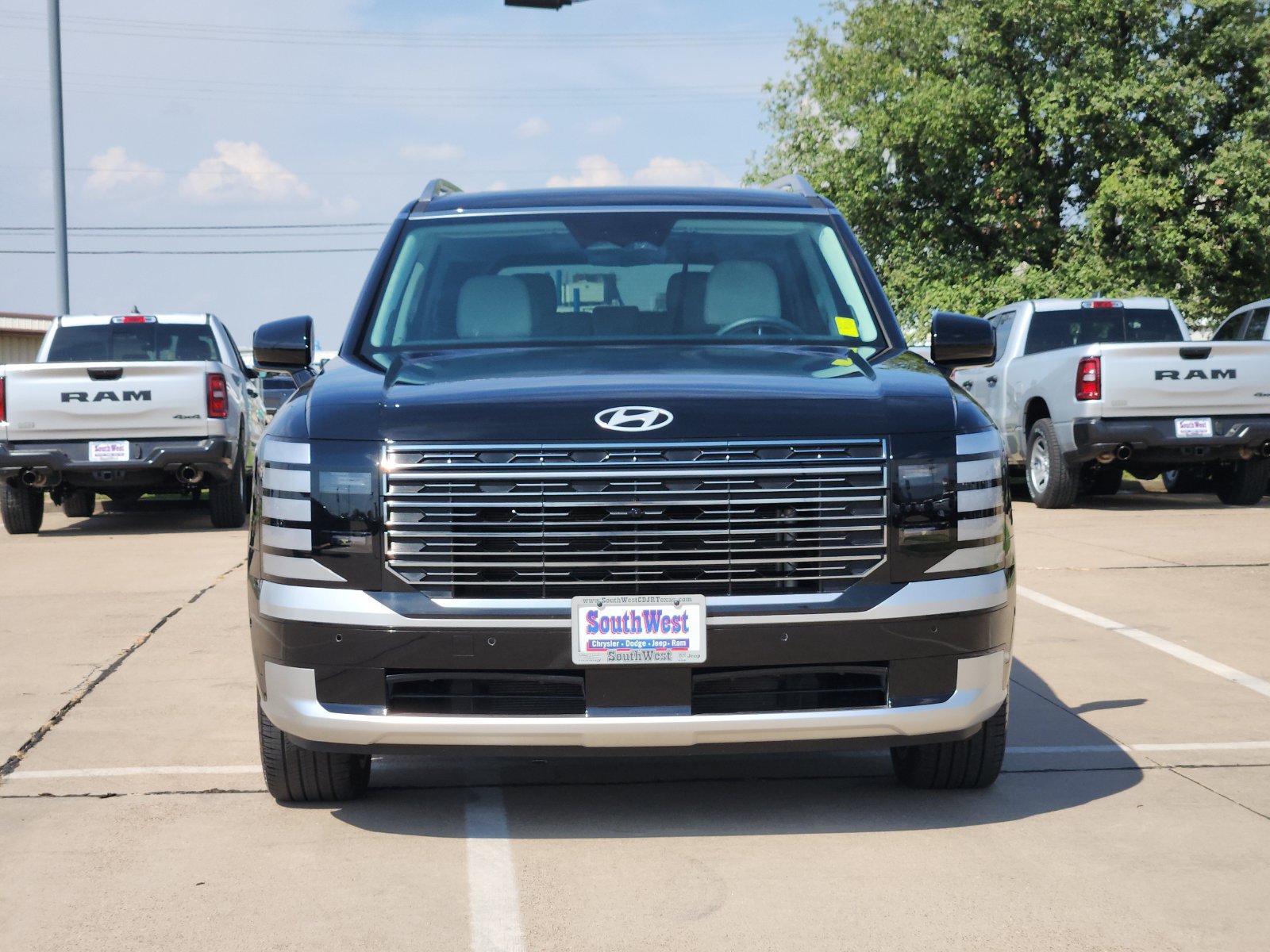 Used 2026 Hyundai Palisade Calligraphy FWD image 6