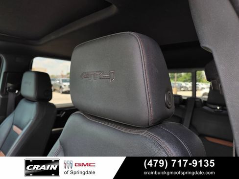 Used 2024 GMC Sierra 1500 AT4 w/ Technology Package AWD/4WD image 22