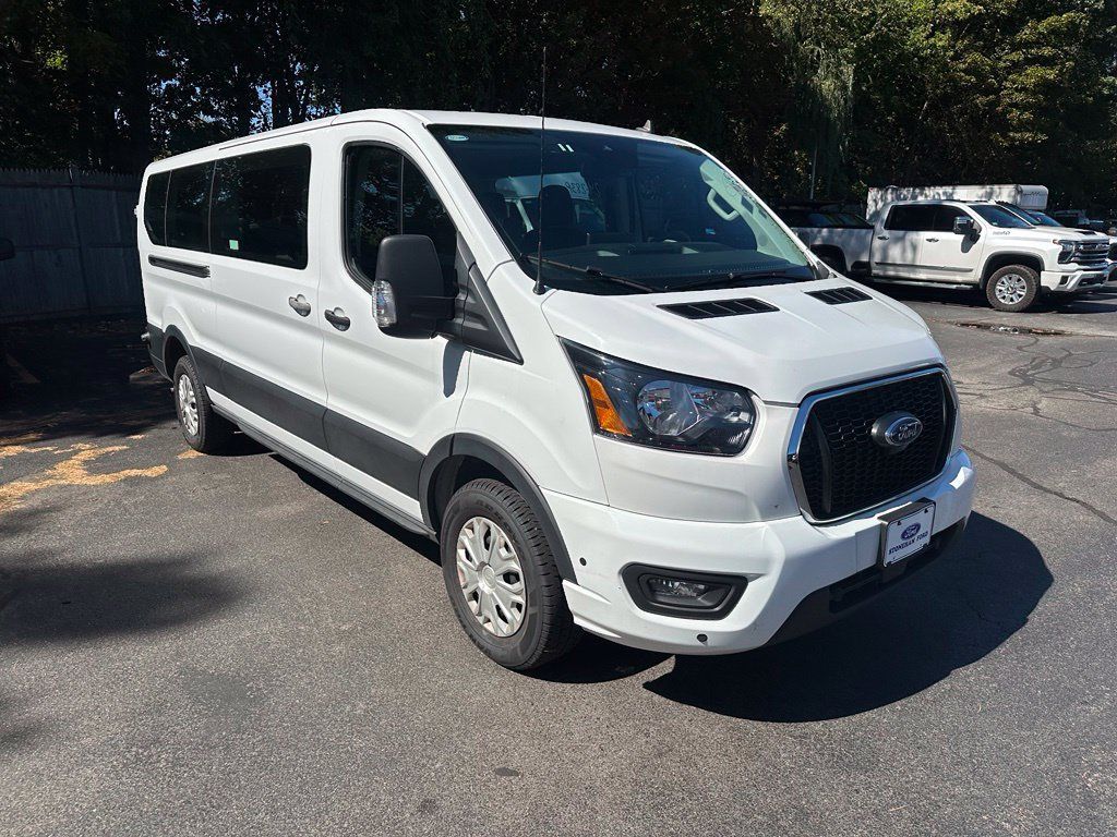 Used 2024 Ford Transit 350 XLT RWD image 3