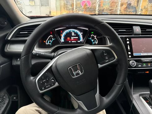 Used 2018 Honda Civic EX image 8