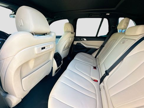 Used 2021 BMW X5 sDrive40i image 27