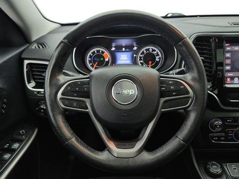 Used 2019 Jeep Cherokee Limited image 14