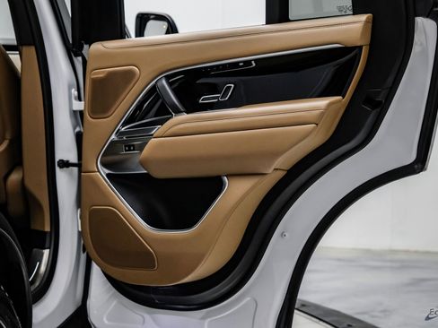 Used 2023 Land Rover Range Rover SE image 89