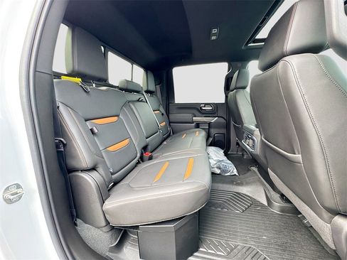 Used 2021 GMC Sierra 2500 AT4 w/ AT4 Premium Plus Package image 28