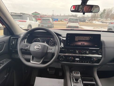 New 2026 Nissan Pathfinder SV image 14