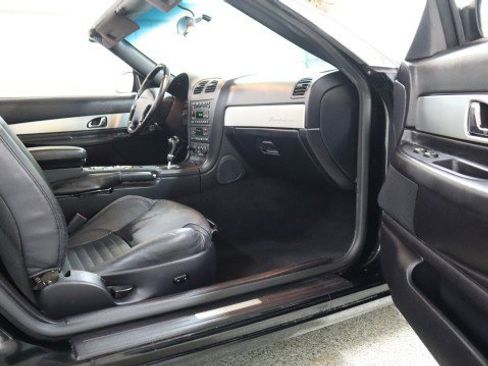 Used 2003 Ford Thunderbird image 10