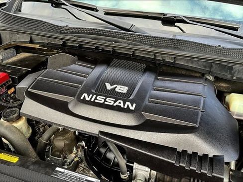 Used 2020 Nissan Titan PRO-4X w/ Pro-4x Convenience Package image 30