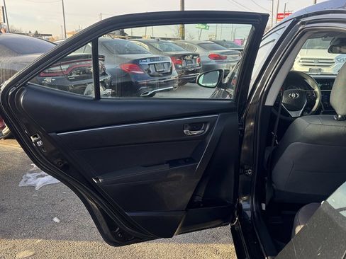 Used 2019 Toyota Corolla LE image 19