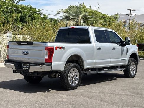 Used 2017 Ford F250 Lariat w/ Lariat Ultimate Package AWD/4WD image 4
