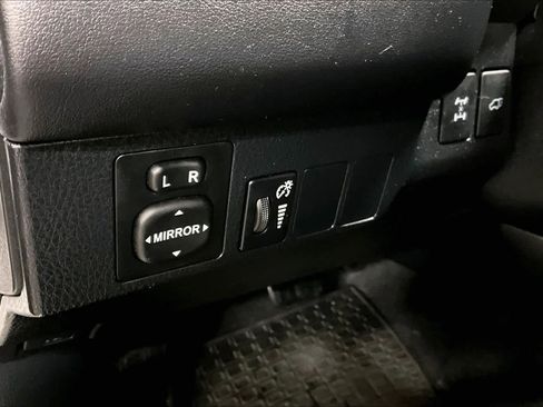 Used 2016 Toyota RAV4 XLE image 32