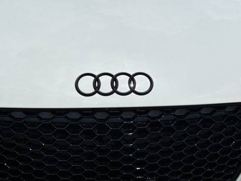 Used 2011 Audi R8 V10 AWD/4WD image 48