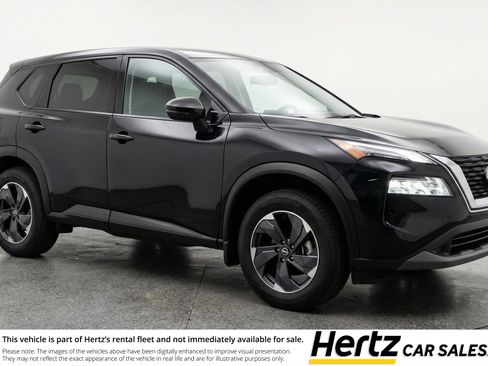 Used 2025 Nissan Rogue SV image 1