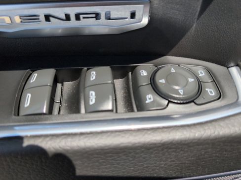 Used 2024 GMC Sierra 1500 Denali w/ Denali Reserve Package image 25