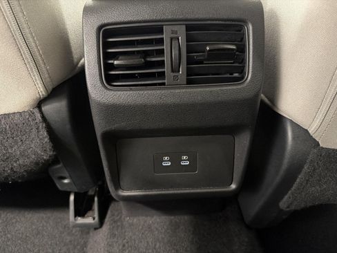 Used 2025 Nissan Rogue SV AWD/4WD image 22