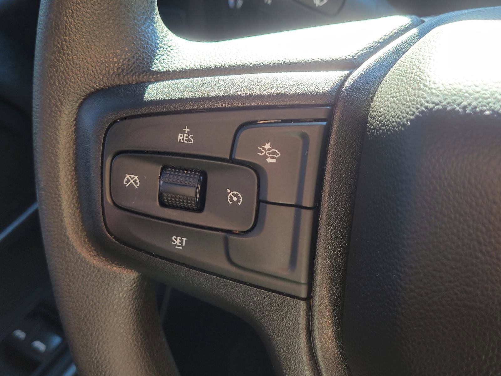Used 2024 Chevrolet Silverado 1500 Custom AWD/4WD image 28