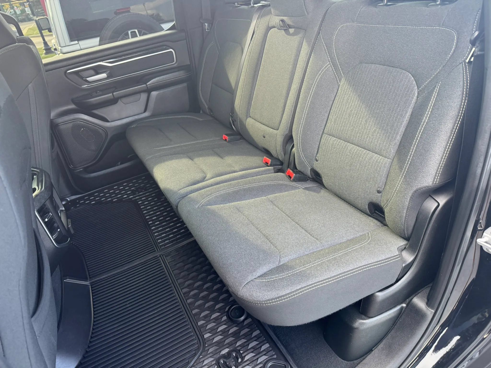 Used 2019 RAM 1500 Big Horn AWD/4WD image 5
