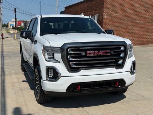 Used 2020 GMC Sierra 1500 AT4 w/ AT4 Premium Package AWD/4WD image 3