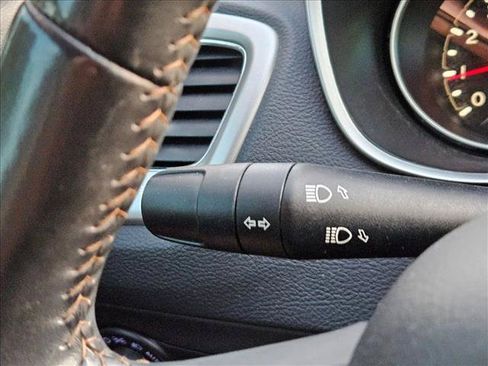 Used 2018 Jeep Compass Latitude FWD image 21