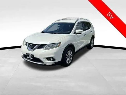 Used 2015 Nissan Rogue SV w/ SV Premium Package FWD image 3