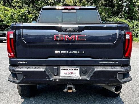 Used 2025 GMC Sierra 3500 Denali w/ Denali Reserve Package AWD/4WD image 6