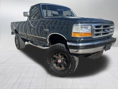 Used 1993 Ford F250 4x4 Regular Cab image 3