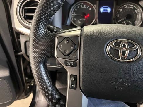 Used 2016 Toyota Tacoma SR5 image 21