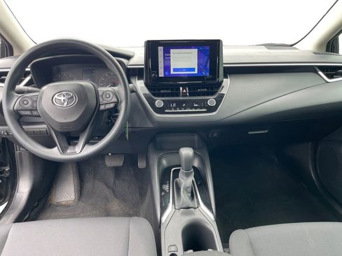 Used 2025 Toyota Corolla LE FWD image 8