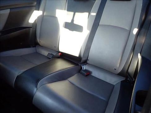 Used 2017 Honda Civic EX-L image 10