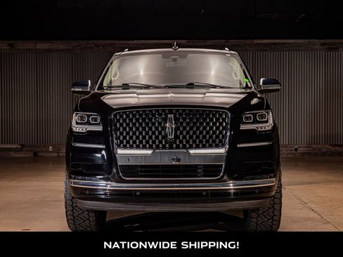Used 2024 Lincoln Navigator Black Label image 4