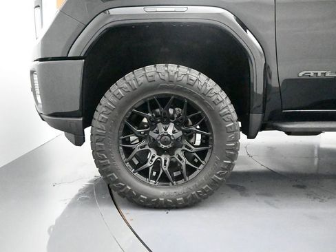 Used 2022 GMC Sierra 3500 AT4 w/ AT4 Premium Plus Package AWD/4WD image 6