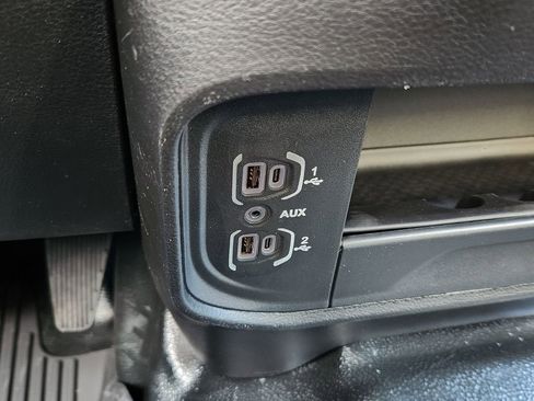 New 2026 RAM 3500 Tradesman AWD/4WD image 27