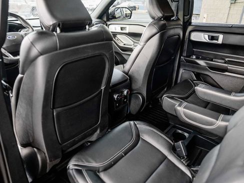 Used 2020 Ford Explorer ST w/ ST Street Pack image 38