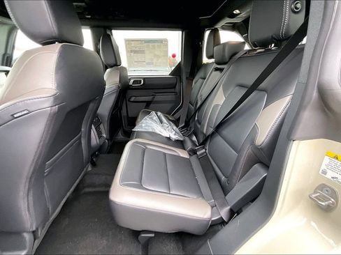 New 2025 Ford Bronco Outer Banks image 10