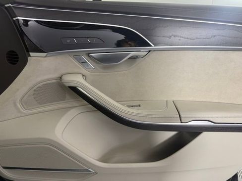 Used 2021 Audi A8 L 4.0T w/ Luxury Package image 31