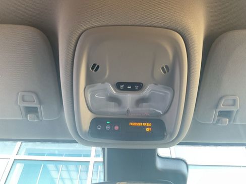 Used 2025 Buick Encore GX Preferred FWD image 14