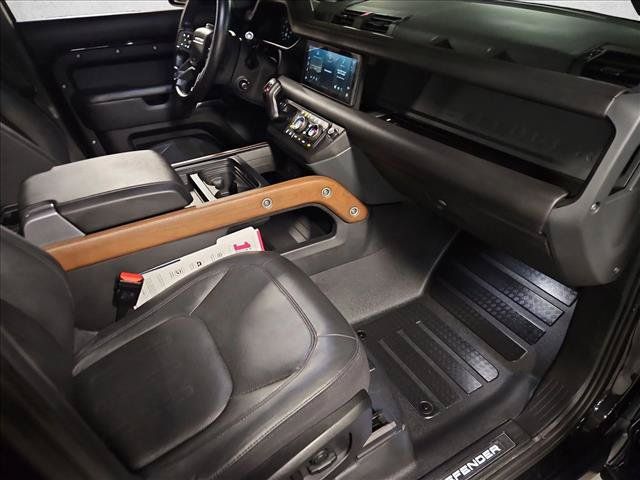 Used 2021 Land Rover Defender 110 X AWD/4WD image 23