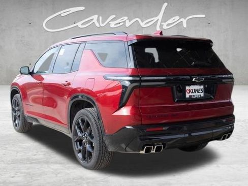 Used 2024 Chevrolet Traverse RS w/ LPO, Floor Liner Package image 5