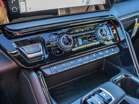 New 2025 GMC Sierra 1500 AT4X image 32