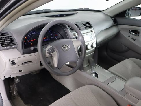 Used 2011 Toyota Camry LE FWD image 23