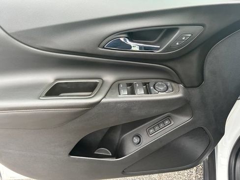 Used 2021 Chevrolet Equinox Premier AWD/4WD image 19