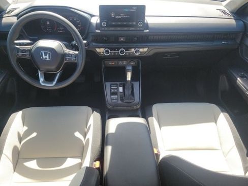 Used 2025 Honda CR-V EX image 11
