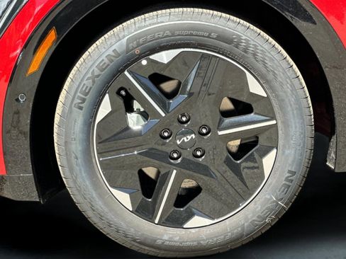 New 2025 Kia EV6 Wind image 25