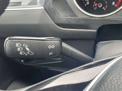 Used 2021 Volkswagen Tiguan S image 22