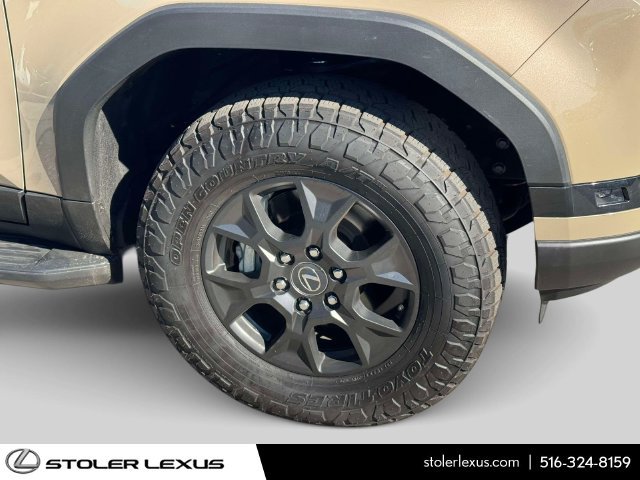 Used 2024 Lexus GX 550 AWD/4WD image 10