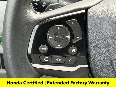 Certified 2022 Honda Pilot Touring image 18