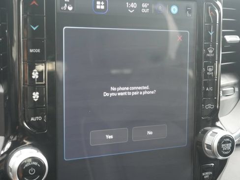 Used 2024 RAM 1500 Laramie AWD/4WD image 6