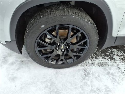 Used 2022 Chevrolet Trax LT w/ Driver Confidence Package image 7