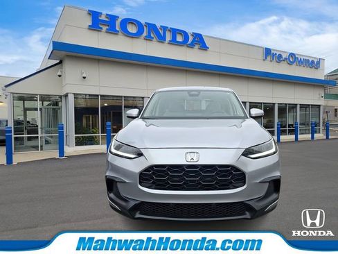 Used 2024 Honda HR-V LX image 2