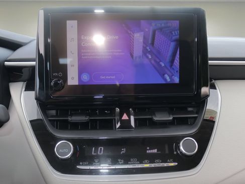 Certified 2025 Toyota Corolla LE FWD image 23