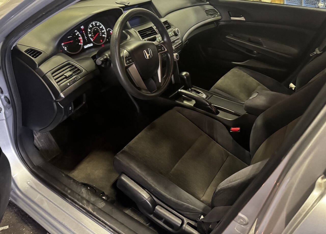 Used 2009 Honda Accord LX image 9